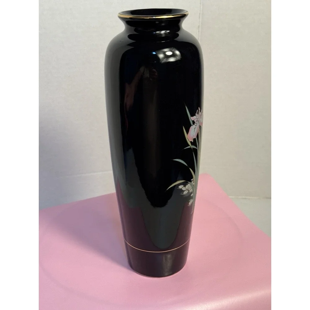 VTG Japanese  Vase Iris and Kingfisher Motif.  Black‎ Enamel Fast Shipping